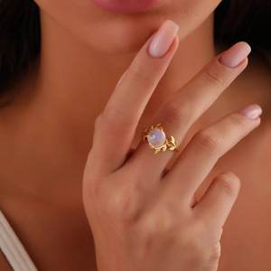 แหวนพลอยมูนสโตนสีรุ้งที่เป็นเอกลักษณ์ของผู้หญิง925เครื่องประดับงานปาร์ตี้ชุบทองเงินสเตอร์ลิงพร้อมการออกแบบเครื่องประดับเพชรชั้นดี - Product Image 2