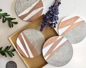 ที่รองแก้วทำจากไม้หินอ่อนทรงกลมสำหรับบ้านสำนักงานหรือโรงแรมบ้านอุ่นสำหรับวางแก้วและเครื่องดื่มทันสมัย - Product Image 4