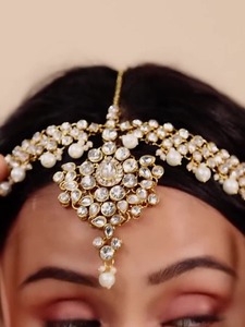 Conjunto de Joyería Nupcial Étnica Verde Real, Gargantilla Chapada en Oro Pesado, Pendientes Tikka, Colección de Boda Hecha a Mano de Primera Calidad para Mujer | - Product Image 4