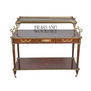 Mesa Consola Clásica de Madera Maciza con Detalles de Latón y Doble Estante para Interiores de Lujo - Product Image 2