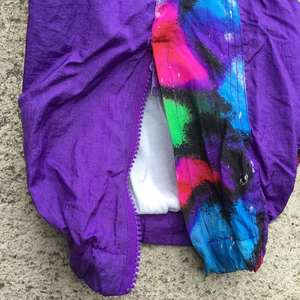 Vente en gros de vêtements de ville décontractés amples personnalisés Pantalon de jogging baggy à taille élastique et jambe large en nylon brodé pour hommes - Product Image 5