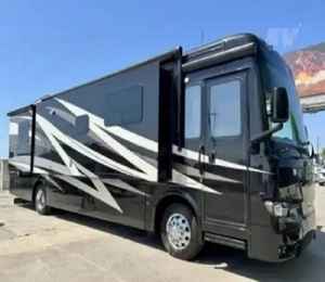 COMPRE UNA RV N-E-W-M-A-R K-O-U-N-T-R-Y STAR 3717 DEL AÑO 2020 EN EXCELENTE ESTADO, DISPONIBLE PARA LA VENTA - Product Image 4