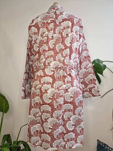 Conjunto de pijama de algodón para mujer de calidad superior Transpirable Suave y elegante Ropa de descanso de dos piezas disponible a un precio asequible - Product Image 4