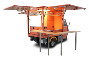 TVS King Deluxe Plus, Triciclo Motorizado de Tres Ruedas con Carrocería Cerrada para Pasajeros, Refrigerado por Agua, con Frenos de Disco de Gasolina - Product Image 3