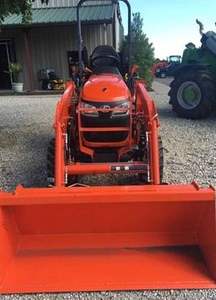 ใช้งานค่อนข้างมาก2024รุ่นรถแทรกเตอร์ B2301ของ Kubota พร้อมกับโหลดด้านหน้า - Product Image 3