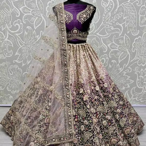 Lehenga choli ออกแบบเจ้าสาวด้วยด้ายหลายและงาน zari - Product Image 1