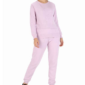 Conjunto Deportivo de Dos Piezas para Mujer, con Logotipo Personalizado, Top Corto de Punto con Puños Acanalados y Pantalones Jogger, Traje Deportivo Informal para Gimnasio y Entrenamiento - Product Image 1