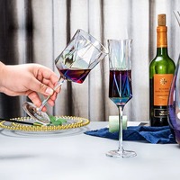 Verre à vin en verre transparent rehausse la beauté visuelle du vin en permettant à sa vraie couleur, sa clarté et sa brillance de briller sans effort