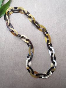 Collar de Cuerno de Búfalo Premium para Mujer, Joyería Decorativa Hecha a Mano, Pieza Elegante, Diseño Único, Accesorio con Estilo - Product Image 2