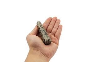 Magnifique obélisque en cristal naturel de jaspe dalmatien, style tour/mascotte, pointe polie, baguette de massage de guérison, agate jumbo - Product Image 2