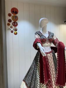 ชุดเสื้อผ้าอินเดียสำหรับผู้หญิงชุด choli navratri lehenga choli - Product Image 2