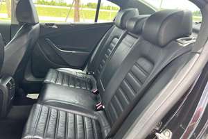 VOLKSWAGEN PASSAT KOMFORT SEDAN 2010 D'OCCASION CÔTÉ GAUCHE/DROIT - Product Image 2