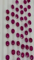 Pierres précieuses calibrées de taille ovale de rubis naturel origine du Mozambique pierres précieuses de rubis en vrac pour bijoux personnalisés pierres précieuses véritables pierre de rubis