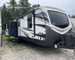 Occasion - 2023 - Keyestone Outback 328RL RV Camper - Disponible pour livraison - Product Image 6