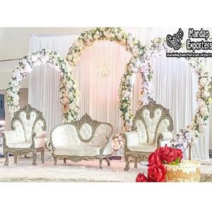 Juego de sofá de trono de boda árabe real blanco Conjunto de sofá de escenario de boda de diseñador Decoración Conjunto de sofá de boda atractivo a los mejores precios - Product Image 1