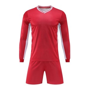 เสื้อฟุตบอลพรีเมี่ยมผ้าโพลีเอสเตอร์น้ำหนักเบาปรับแต่งได้100% ชุดทีมพิมพ์ดิจิตอล - Product Image 2