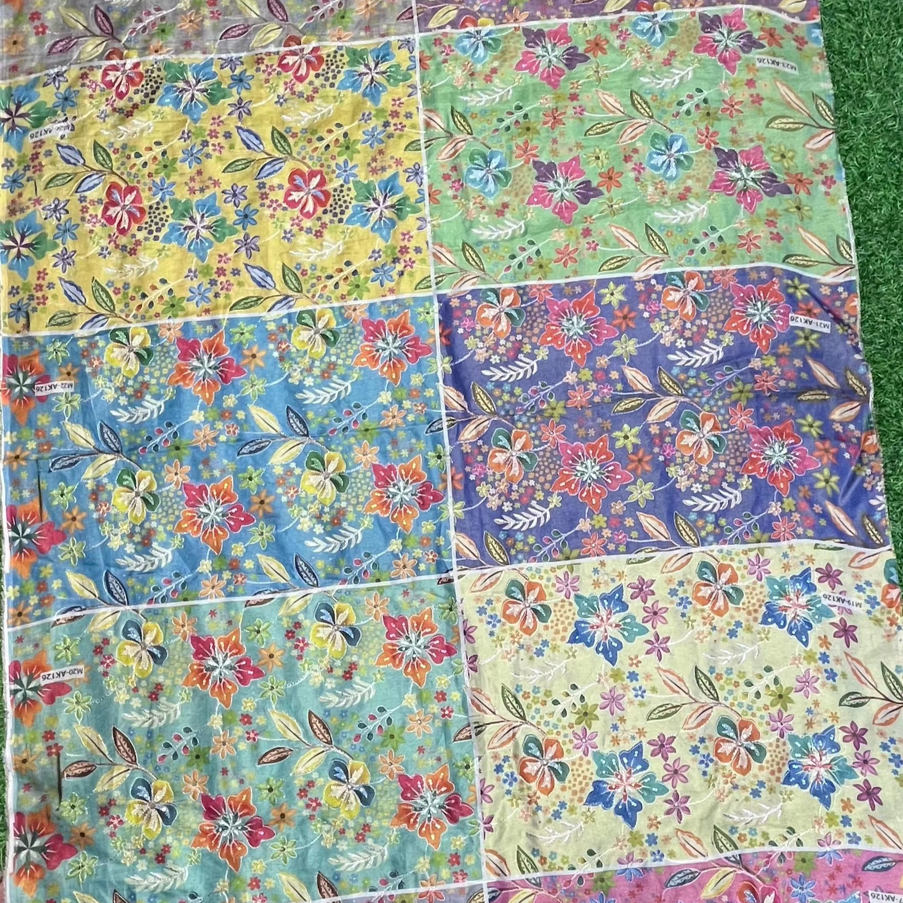 Viscose/Polyester Fabric 100g/m Woven & Embroidered Breathable Stain Resistant Eco-Friendly for Apparel & Fashion Accessories