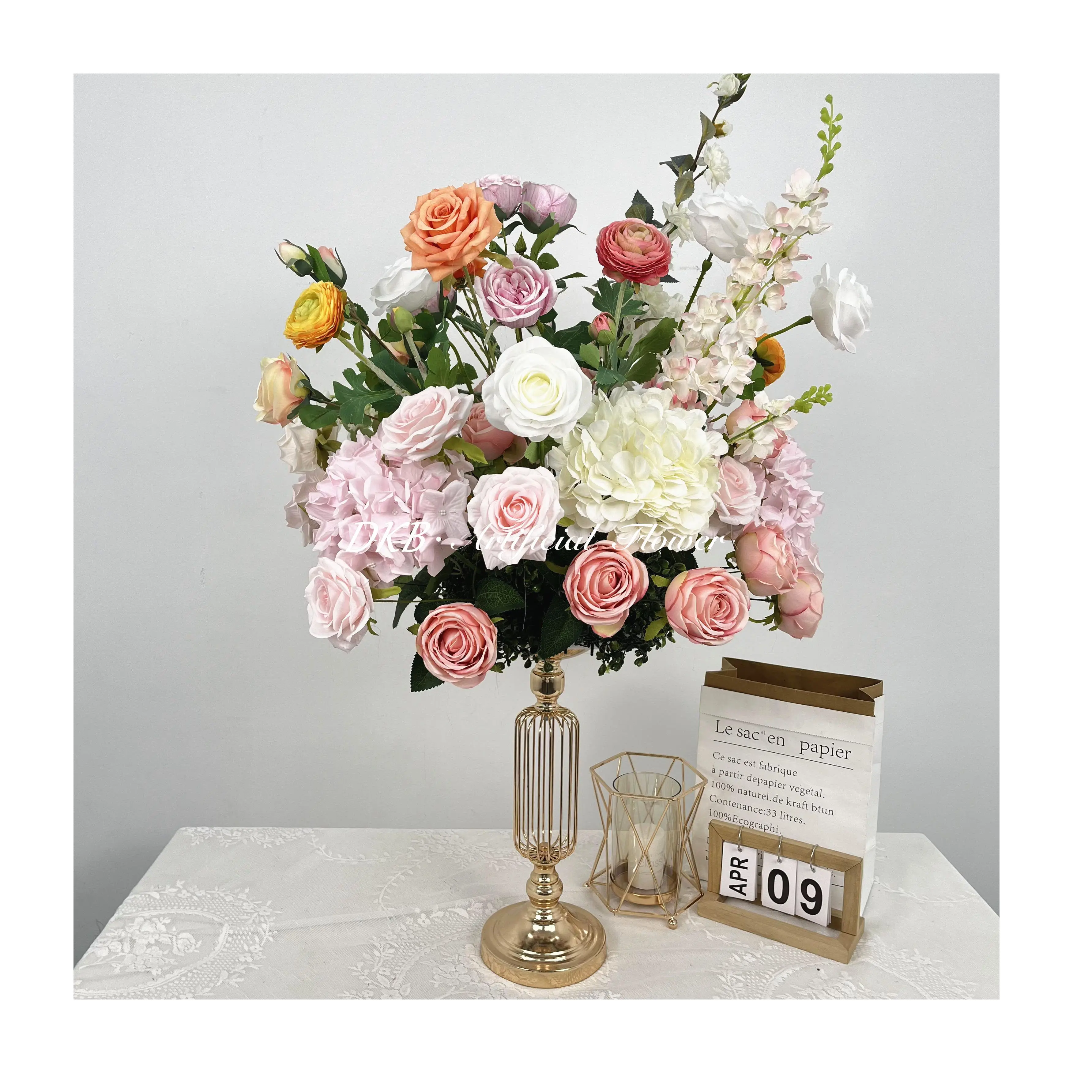 Usine de fleurs artificielles à bas prix, vente en gros de boules de fleurs blanches, jaunes et roses, centres de table pour la décoration de mariage