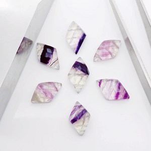 Piedra Preciosa de Fluorita Natural Tallada a Mano, Forma Elegante, para Joyería - Product Image 3