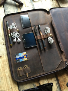 Porte-documents A4 portable en cuir véritable vintage, compartiment pour ordinateur portable, élégant et durable pour les professionnels et les entreprises - Product Image 5