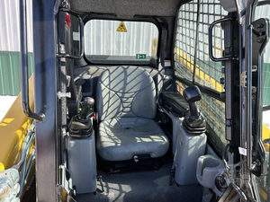 Mini MINICARGADORA Gehl 1640e de 36 pulgadas y 900mm de ancho, Motor y bomba forestal incluidos, modelo 2023 de alta eficiencia - Product Image 6