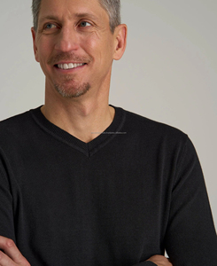 เสื้อสเวตเชิ้ตผู้ชายคุณภาพพรีเมียม ทรงเข้ารูป คอวี สำหรับฤดูหนาว ผ้าฝ้าย 100% ระบายอากาศได้ดี ลายเรียบ ปักลาย พิมพ์ลายดิจิทัล - Product Image 4