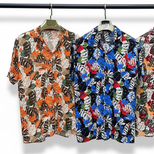 Camisa Moderna de Manga Corta para Hombre con Estampado Floral, Corte Holgado, Tela Satén Ligera, Diseño Elegante de Verano, Ropa Casual para Vacaciones - Product Image 1