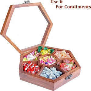 Boîte à épices hexagonale à 7 compartiments Stockage en bois Bocaux remplis de condiments de 70ml comprenant une cuillère pour organiser les épices - Product Image 2