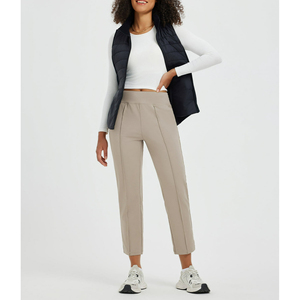 Pantalones de golf ligeros para mujer que ofrecen flexibilidad suave y comodidad transpirable para actividades al aire libre - Product Image 5