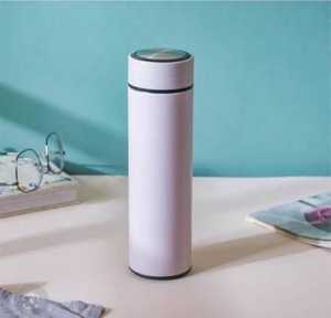 Bouteille d'eau standard sans BPA réutilisable et légère, idéale pour l'école, le bureau, la salle de sport ou les activités de plein air. - Product Image 4