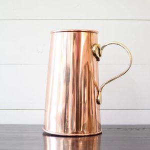 Jarra de agua de cobre puro hecha a mano con acabado elegante para beneficios ayurvédicos y uso en el comedor de la cocina casera - Product Image 1