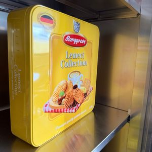 Lata de metal personalizable OEM, caja de regalo vacía de grado alimenticio para caramelos, goma de mascar, característica reciclable de azúcar para pastel de chocolate - Product Image 2