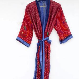 Bata Kimono Bata de seda de Estilo Vintage para mujer - Product Image 1