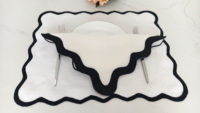 Vente en gros de napperon en tissu bord festonné 100% lin au design classique motif brodé personnalisé pour hôtel/fête/mariage