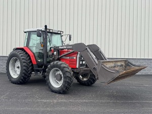 เครื่องจักรกลการเกษตร Massey Ferguson 6180 รถแทรกเตอร์สำหรับฟาร์ม จัดส่งรวดเร็วจากผู้จัดจำหน่ายที่เชื่อถือได้ - Product Image 5