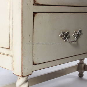 La serie 7116 de muebles para restaurante incluye un tocador hecho de caoba y cuenta con 4 cajones, de los que 2 son grandes. - Product Image 5