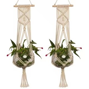 Meilleure qualité tricoté à la main en macramé plante cintre tenture murale porte-pot pour la décoration intérieure pour Diwali - Product Image 1