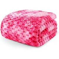 Jeté en fausse fourrure tricotée - Doux et moelleux, écologique, tie-dye magenta pour la décoration intérieure