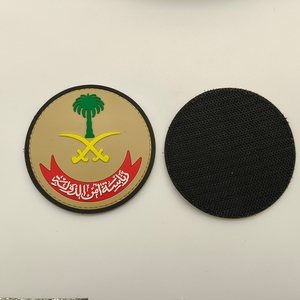 Patchs en silicone PVC 3D gaufrés émaillés de qualité supérieure avec logo personnalisé pour vêtements, sacs et pochettes papillon - Product Image 2