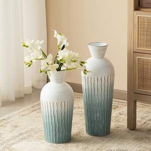 แจกันดอกไม้โลหะสีดำด้านสำหรับพื้นที่อยู่อาศัยหรูหรา แจกันดอกไม้ตกแต่งห้องนั่งเล่นที่เป็นมิตรกับสิ่งแวดล้อม เหมาะสำหรับงานเลี้ยงระดับนานาชาติ - Product Image 4