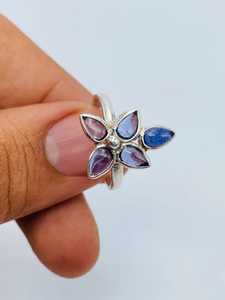 แหวน iolite ทำมือสวยงามแหวนเงินแท้แหวนอัญมณีหรูหราดีไซน์ใหม่ของขวัญที่สมบูรณ์แบบสำหรับเธอ - Product Image 2