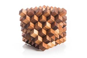 Sculpture de puzzle en bois artisanal à emboîtement pour l'entraînement cérébral, la décoration intérieure et l'affichage créatif sur table - Product Image 6