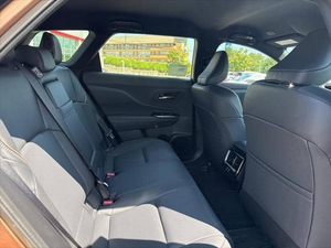 2025 Toy o ta Cr o wn XLE Turbo Engine Sièges en cuir de direction gauche et pour modèle Toyota avec caractéristiques de qualité - Product Image 2