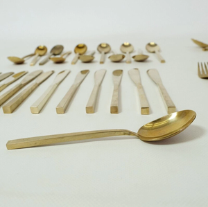 Caja de regalo personalizada Cubiertos de latón Venta caliente Juego de cubiertos de acero con espejo de alta calidad a los costos más bajos - Product Image 2