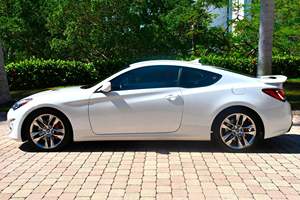 HYUNDAI GENESIS COUPE 3.8 R-SPEC 2013 USADO, VOLANTE A LA IZQUIERDA/DERECHA - Product Image 4