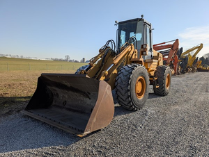 Tracteur agricole d'occasion 721B XT 120 CV avec moteur et boîte de vitesses à vendre - Product Image 3
