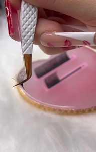 Pince à épiler de cygne mince en acier japonais de haute qualité - Product Image 3