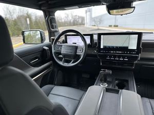 Usado 2025 GMC H u m e r EV SUV 2X AWD - Product Image 6