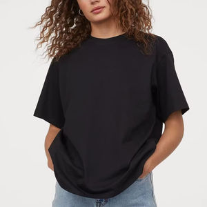 T-shirt en coton tricoté ample et respirant pour femmes grandes tailles, logo personnalisé, design éco-responsable à col rond pour un confort décontracté - Product Image 6