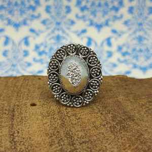 แหวนเงินสีเงิน925เคลือบไททาเนียมสีเงินดีไซน์ทางตะวันตกเฉียงใต้ทำจากช่างฝีมือด้วยหินไข่มุกเพชรสำหรับงานแต่งงาน - Product Image 1